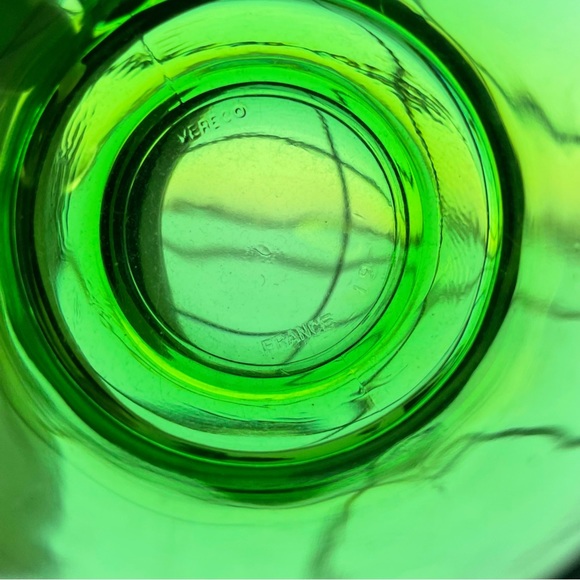 Vereco France Demitasse Espresso Vintage Cups and Saucers - Picture 3 of 10